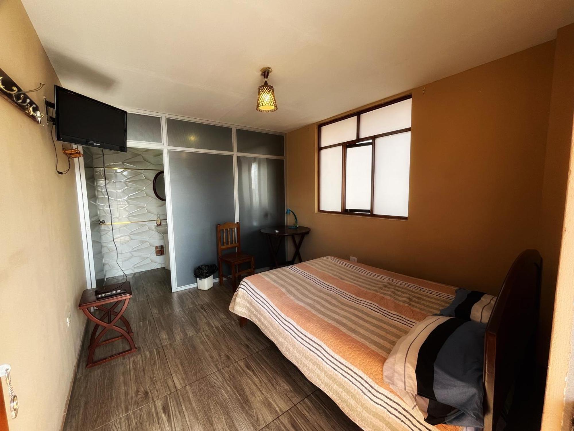 Bed and Breakfast Ugarte Street Трухильо Экстерьер фото